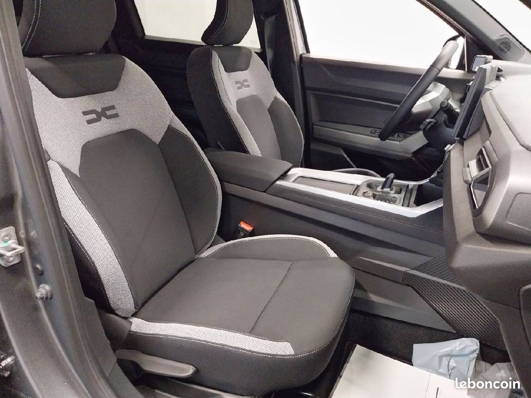 DACIA Bigster Hybrid 155 Journey (image 14)