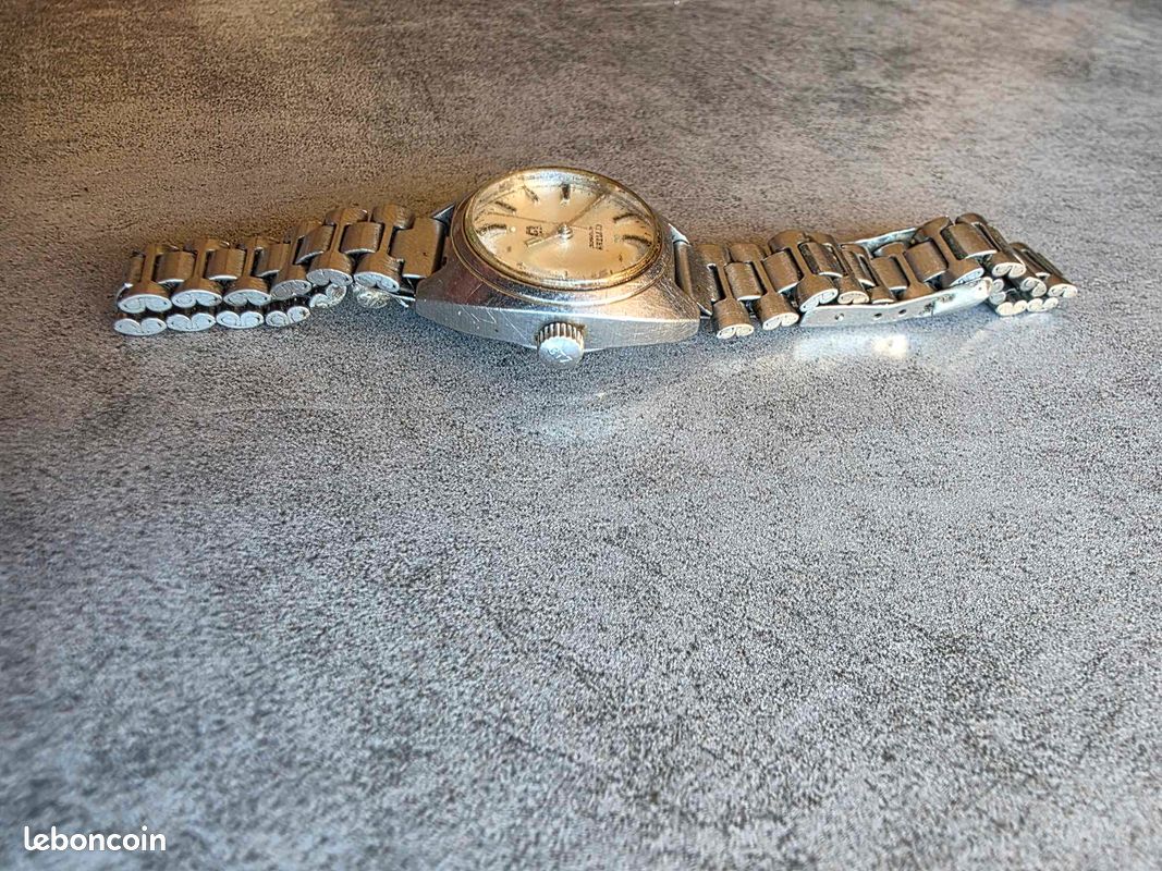 Lot De 64 Cadrans De Montres Vintage Anciennes Pour Femmes - À Identifier Et à Restaurer, Vendus En L'état