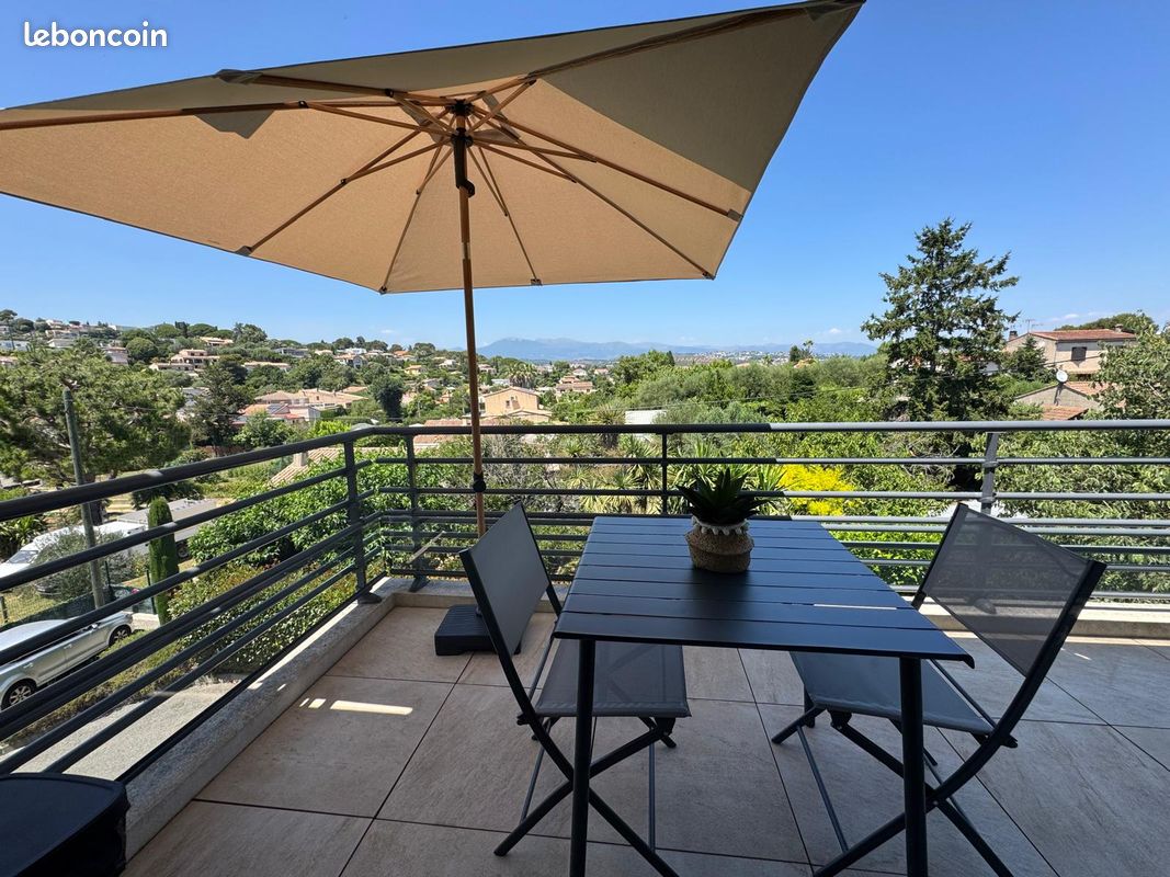 Appartement 1 pièce 27 m² · à Antibes · 27 m² · 860 €