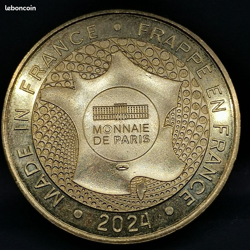 Médaille de La 4ème... - Les Créations Sportives Françaises