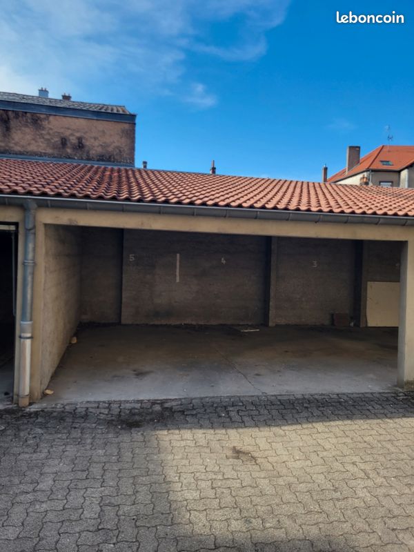 Garage sécurisé · à Sarrebourg · 60 €/mois
