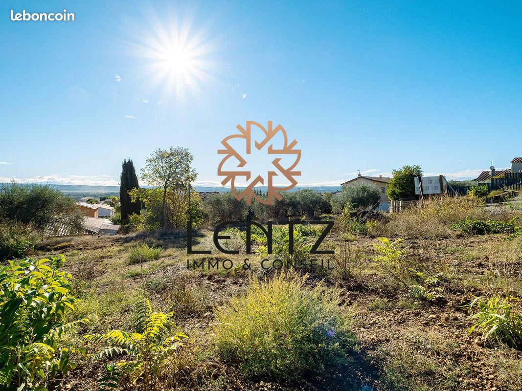 Terrain 598 m² · à Corbières-en-Provence · 598 m² · 163 000 €