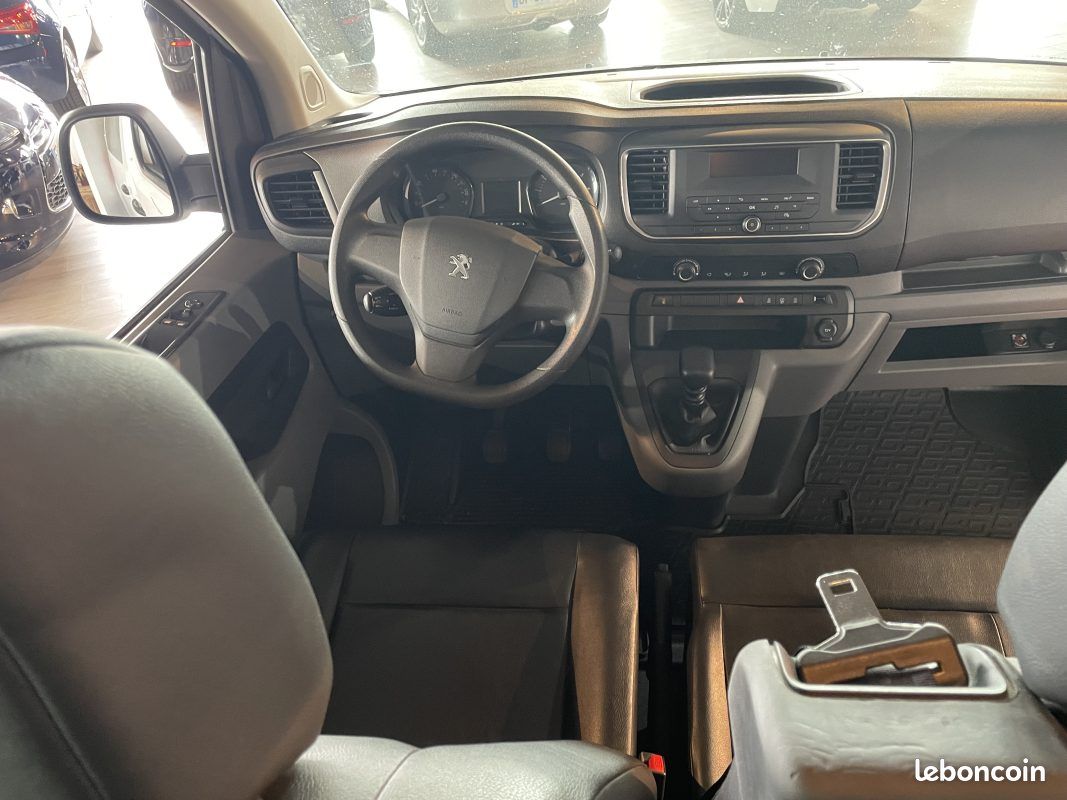 PEUGEOT TRAVELLER COMPACT 1.5 BLUE HDI 120 ACTIVE 9 Places (image 5)