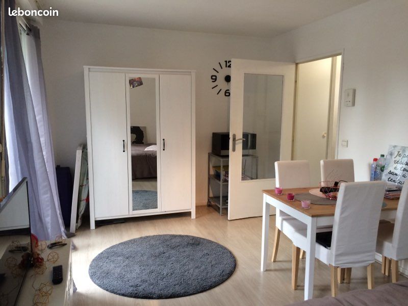 Appartement 1 pièce 25 m² · à Lille · 24,8 m² · 660 €