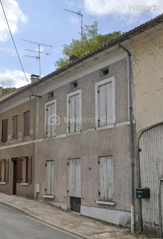 Maison 4 pièces 84 m² · à Saint Aulaye-Puymangou · 84 m² · 40 000 €