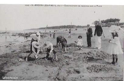 CPA de ST-BREVIN LES PINS - Constructions de Redoutes sur la Plage (image 1)