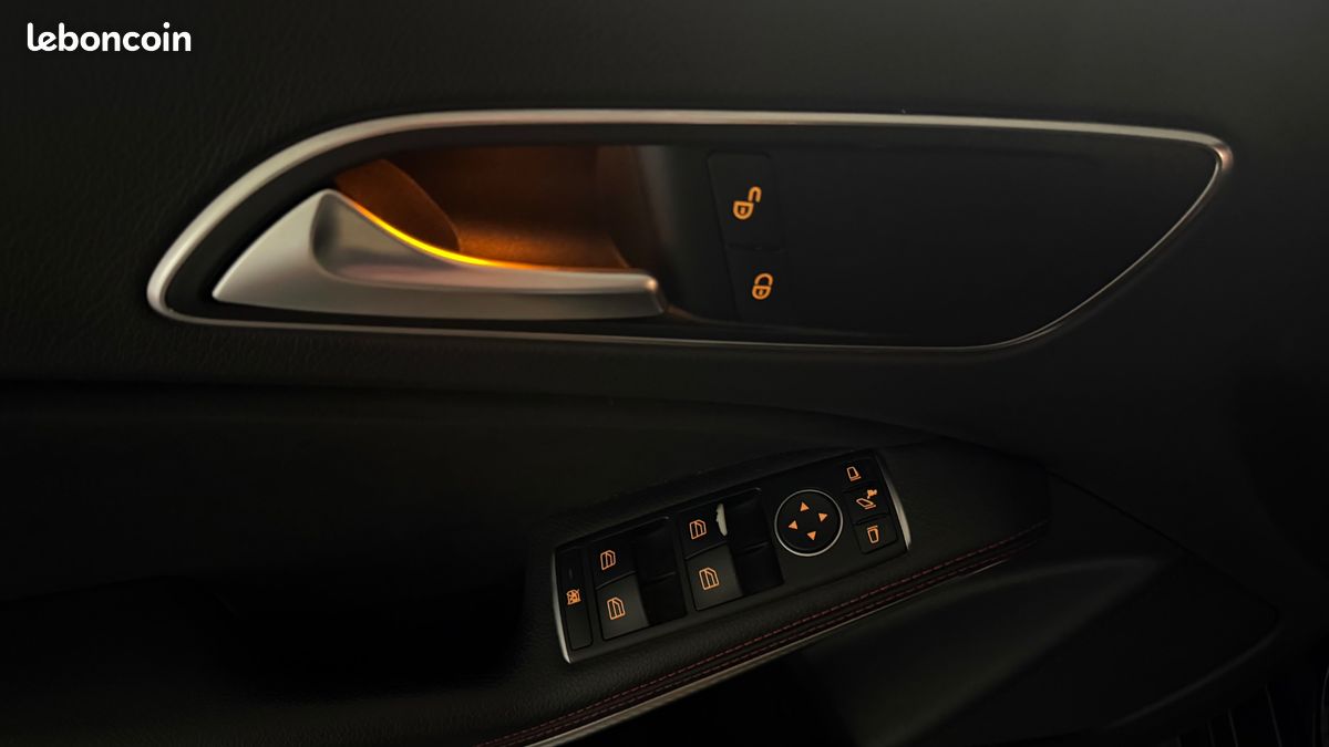 MERCEDES-BENZ CLASSE A 200 CDI 135 AMG LINE FASCINATION - TOIT PANORAMIQUE OUVRANT - CAMÉRA DE RECUl (image 28)