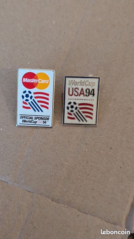 Pin's world cup USA 94 (image 1)