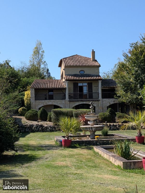 Maison 9 pièces 286 m² · à Condom · 286 m² · 560 000 €