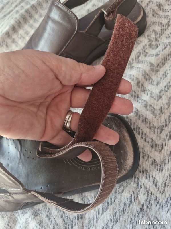Superbes sandales cuir et confort (image 6)