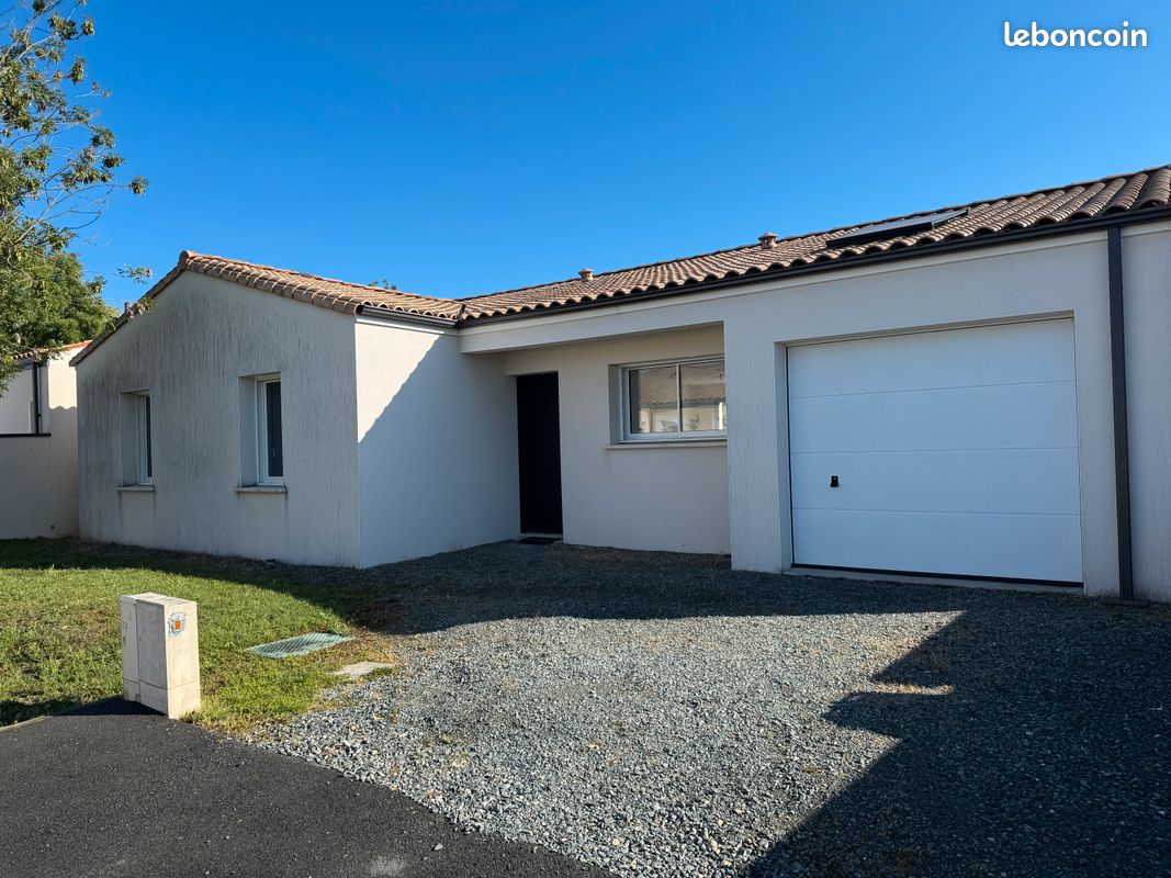 Maison 5 pièces 103 m² · à Aiffres · 103 m² · 280 000 €