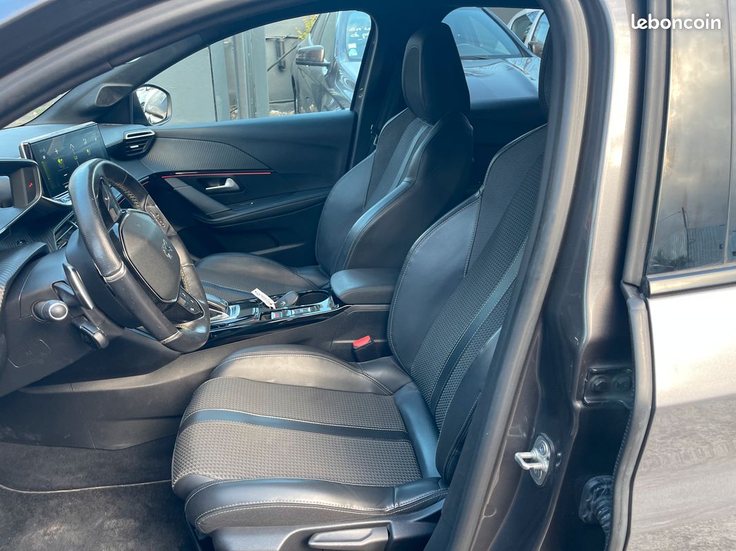 Peugeot 208 gt 1.2 130 cv Boite Automatique (image 4)