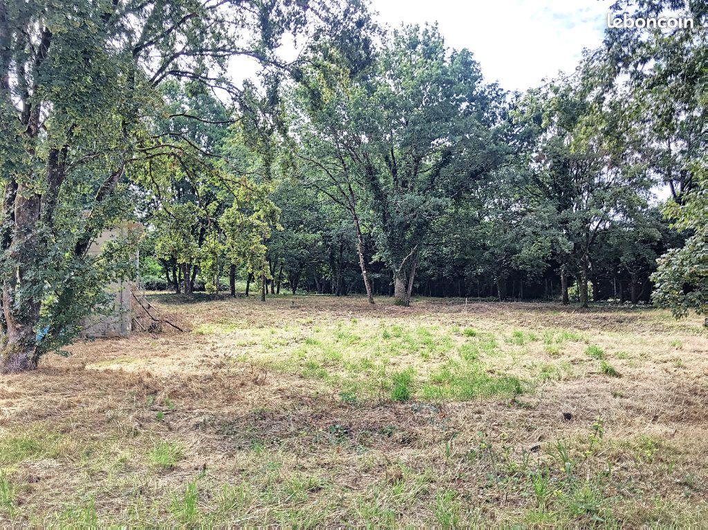 Terrain 2089 m² · à Blois · 2 089 m² · 113 000 €