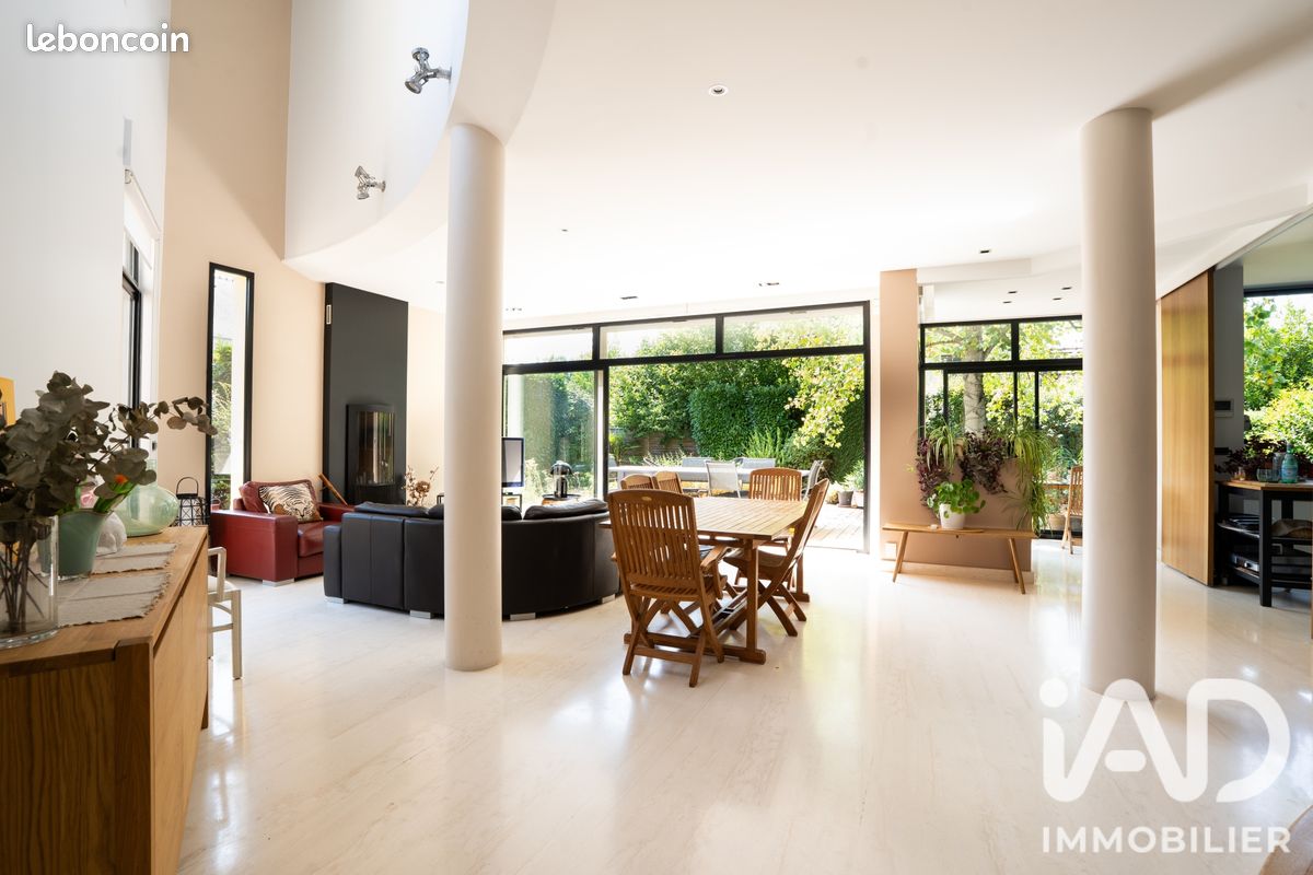Maison 8 pièces 250 m² · à Orsay · 250 m² · 895 000 €