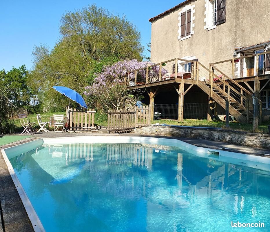 Maison 7 pièces 234 m² · à Divatte-sur-Loire · 234 m² · 447 200 €