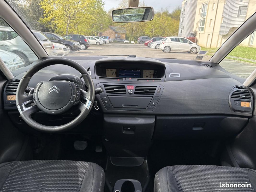 CITROEN C4 PICASSO 2.0 HDi - 138 GARANTIE 6 MOIS BV BMP6 Exclusive (image 9)
