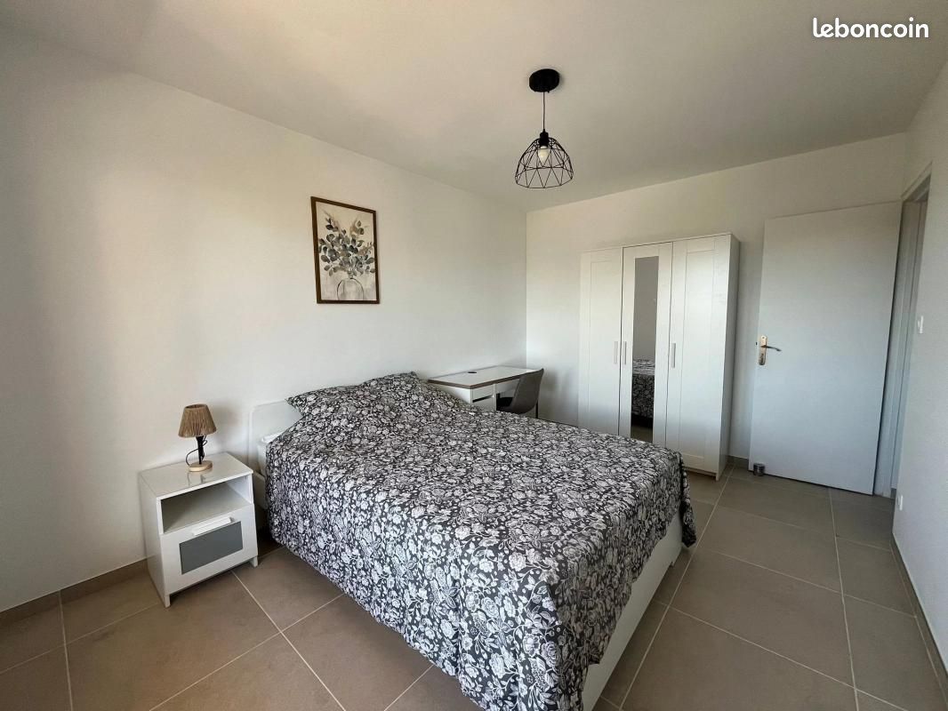 Appartement 5 pièces 12 m² · à Toulon · 12 m² · 490 €/mois