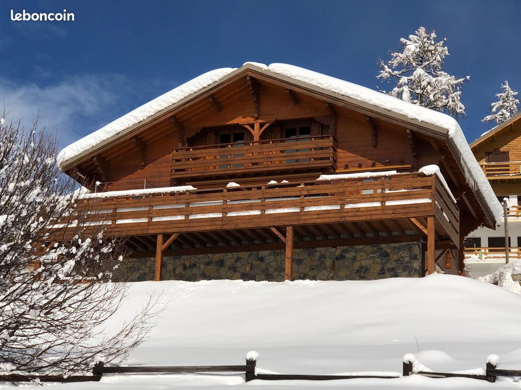 Maison 7 pièces 220 m² · à Péone · 220 m² · 2 500 000 €