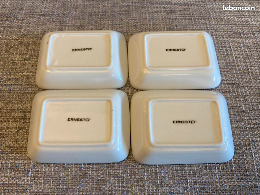 4 petites assiettes carrées en céramique (image 2)
