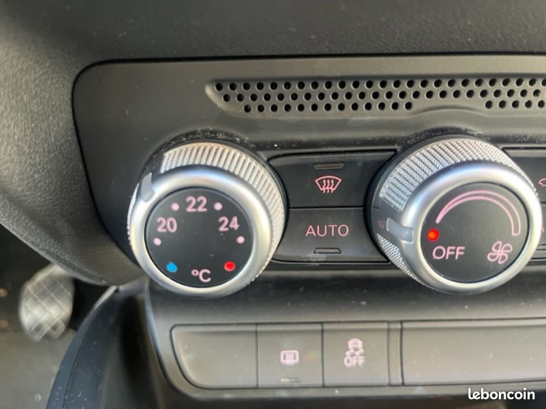 AUDI A1 A1 1.0 TFSI 95 ultra Metropolitan (image 28)