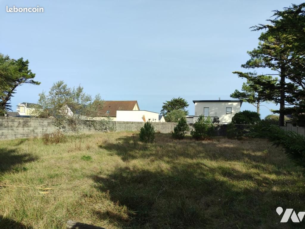 Terrain 770 m² · à Saint-Germain-sur-Ay · 770 m² · 158 160 €