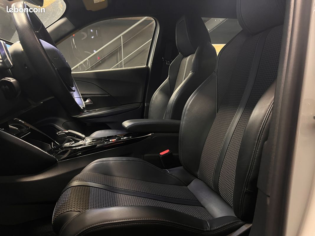 PEUGEOT 2008 155ch GT PACK - Entretien fait - Suivi complet - Boite Auto - 2021 - Garantie 6 mois (image 10)