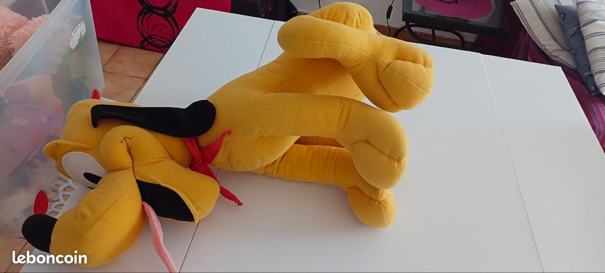 Peluche Pluto (image 2)