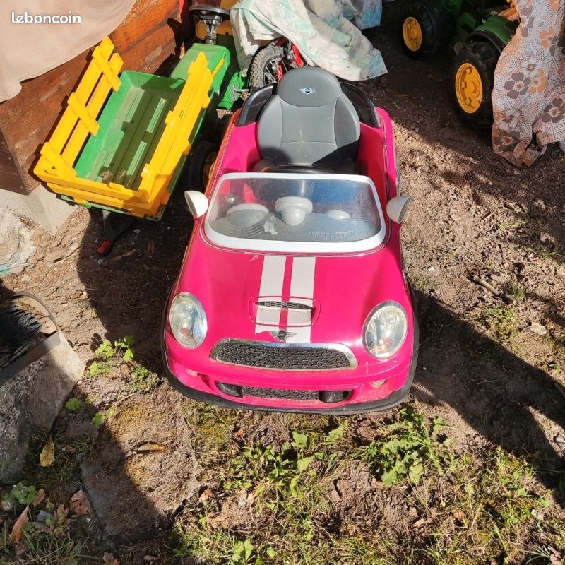 Voiture électrique Mini Rose (image 1)
