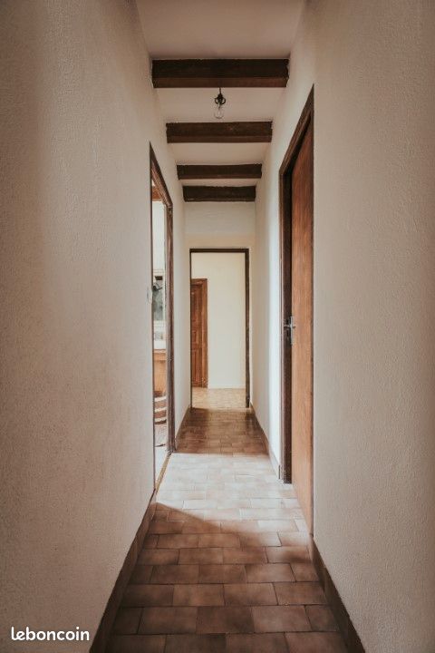 Naves, 03330, chambre meublée de 20 m², 70 euros la nuit (image 6)