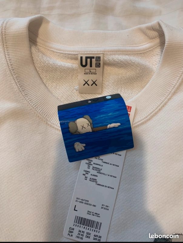 Pull Kaws Uniqlo (image 3)
