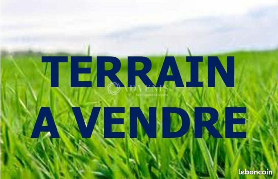 Terrain 5 000 m² Bourges · 162 000 €