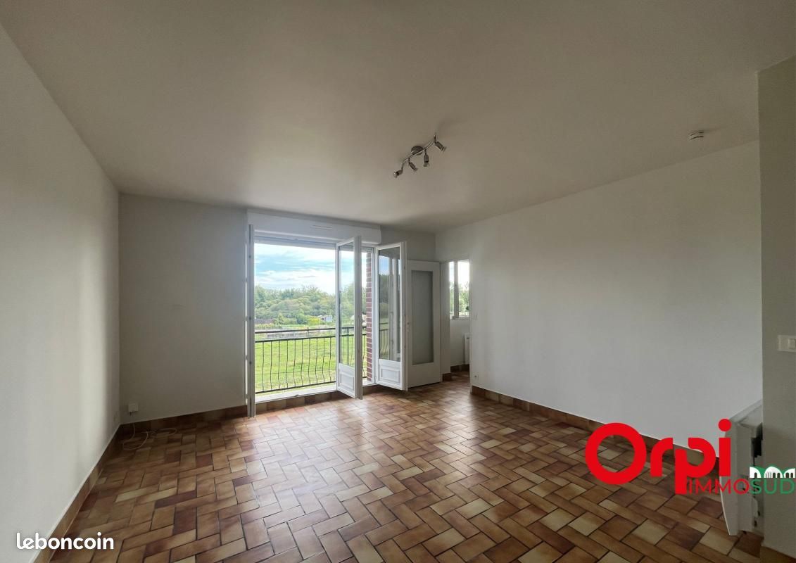 Appartement 3 pièces 70 m² · à Camon · 70 m² · 700 €/mois