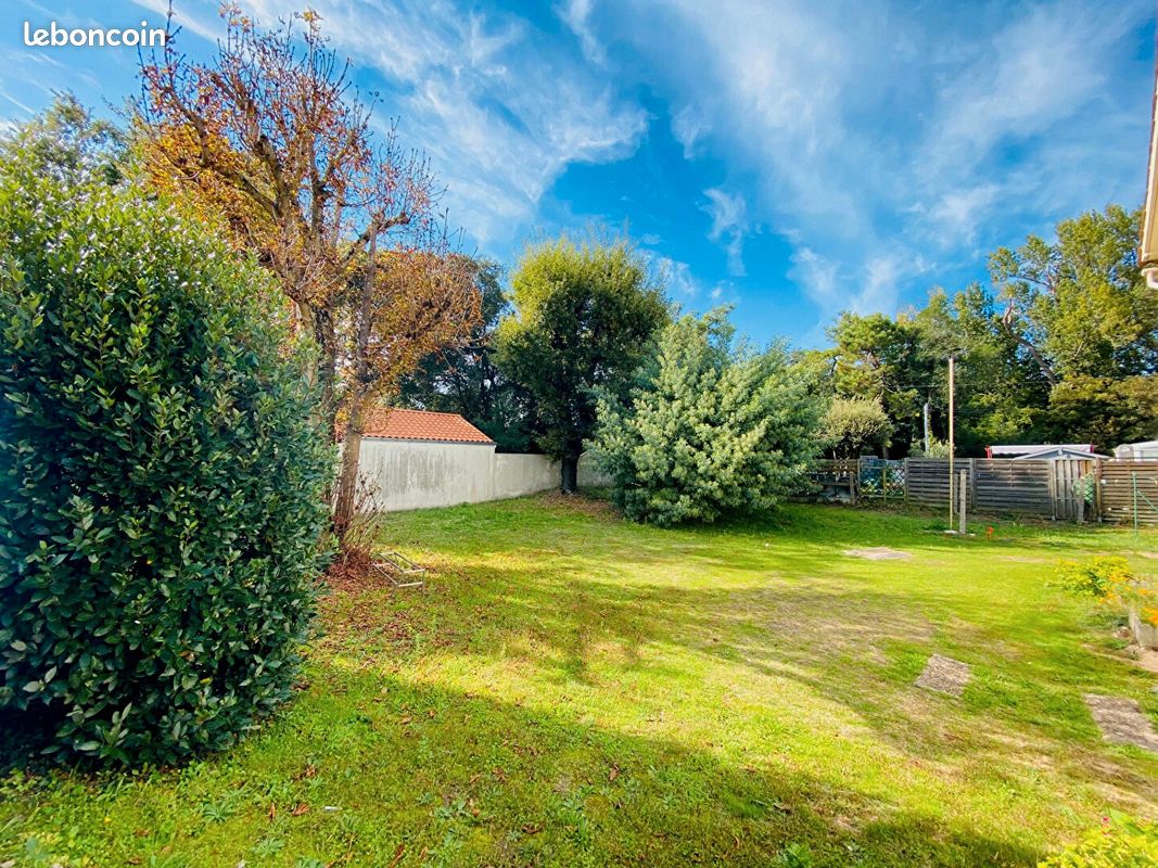 Terrain 380 m² · à Saint-Hilaire-de-Riez · 380 m² · 69 000 €