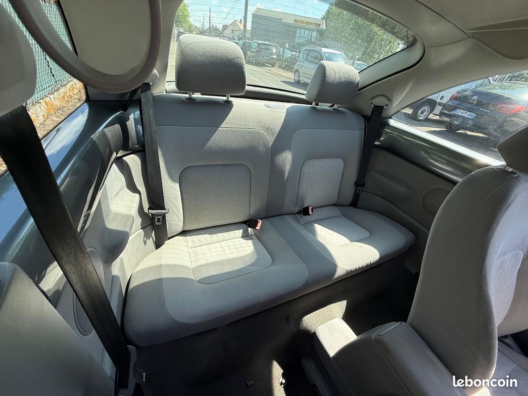 VOLKSWAGEN New Beetle 1.6 i 102 (image 5)