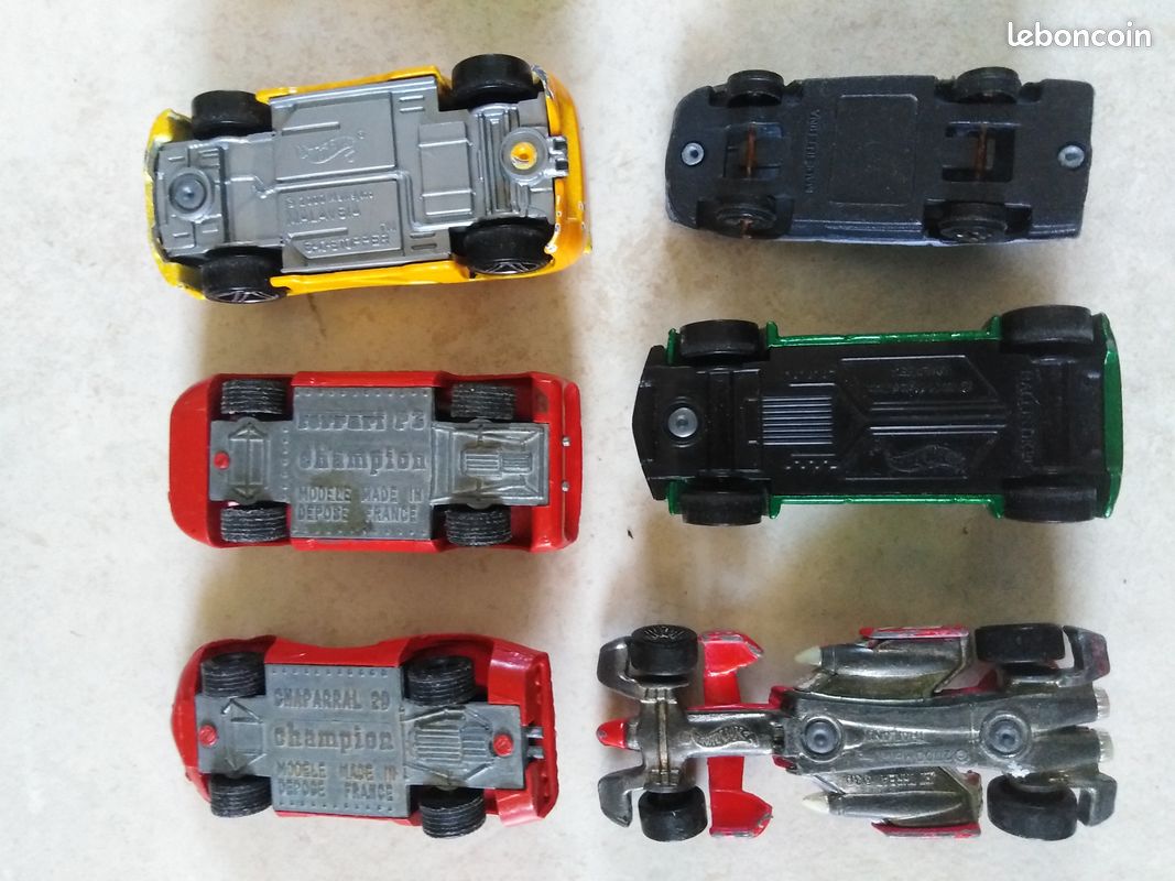 Lot de petite voiture (image 7)