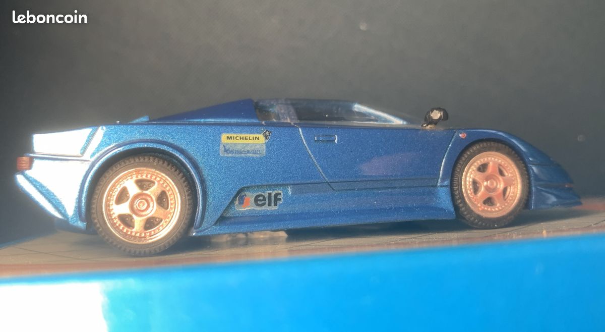 Miniature Bugatti EB110 NOREV 1/43 - Bleue - Modèle Développement - Neuf