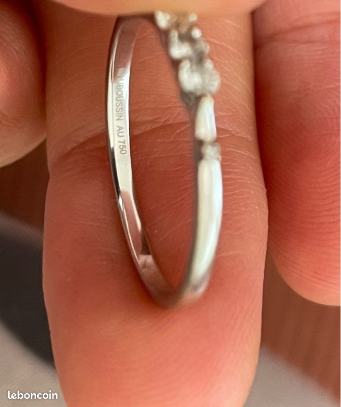 Bague Mauboussin “3 Grains d'Amour” Or blanc Diamants – Taille