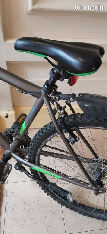 Velo VTT 26", Marque Jupiter, tres peu servi (image 2)