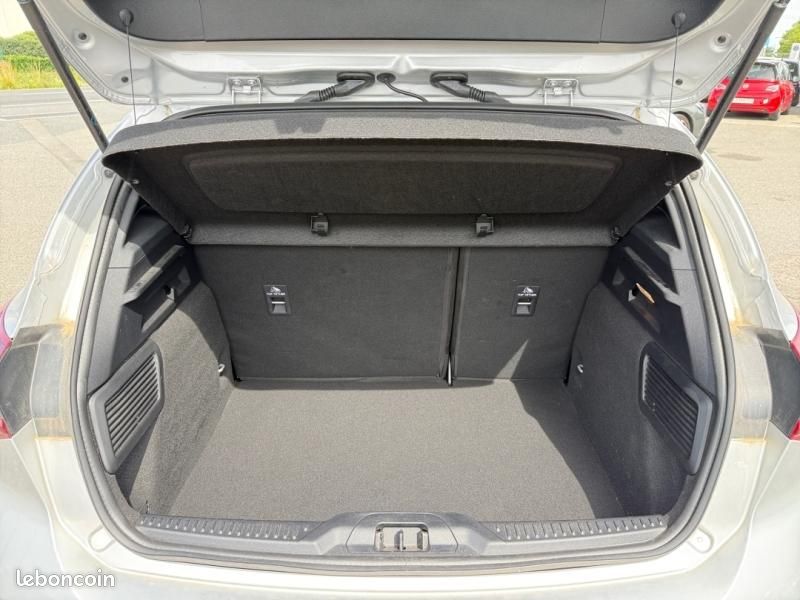 Ford Focus 1.0 Flexifuel mHEV 125ch ST-Line Style (image 16)
