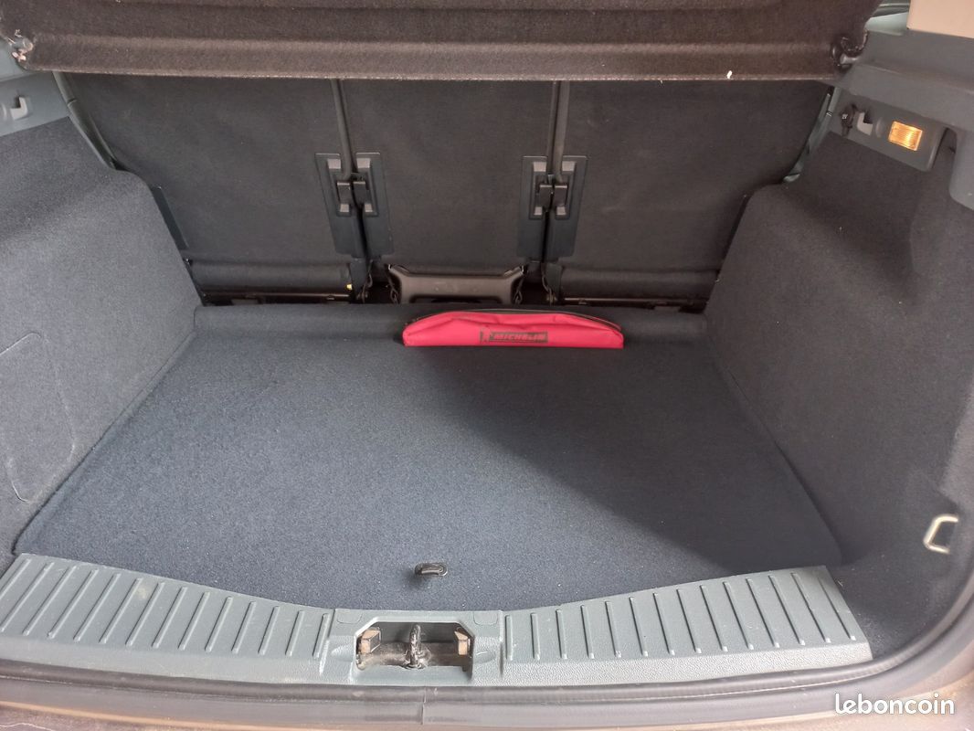 FORD C-Max 1.0 125 ch S&S EcoBoost Titanium X (image 20)