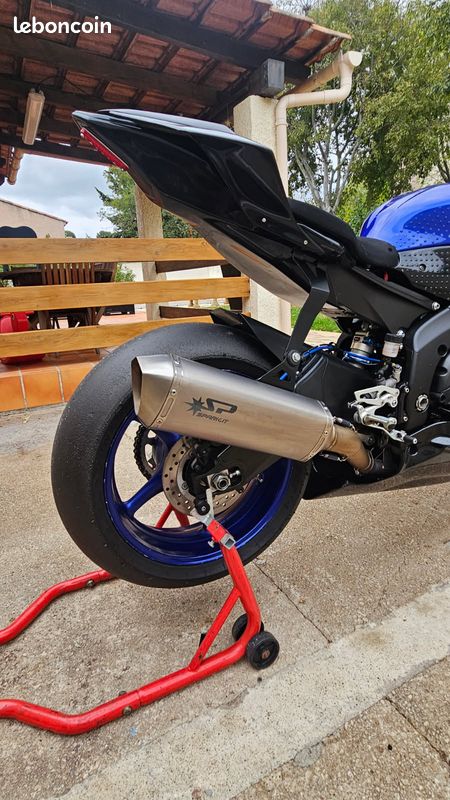 Yamaha r6 - Motos
