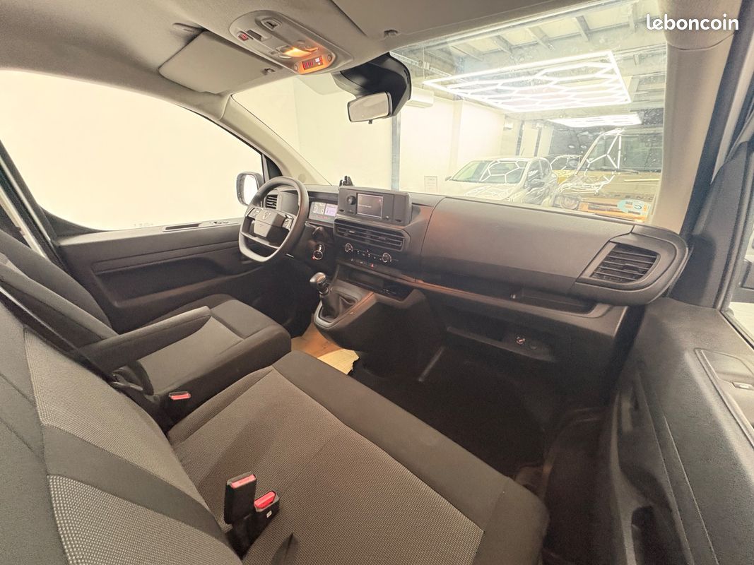 Peugeot EXPERT FOURGON M (L2) Cabine Repliable entretien complet/6 places (image 11)