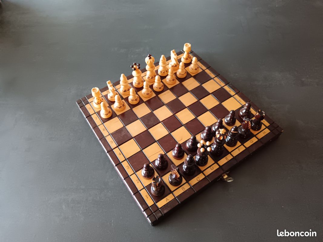 Jeu d'échecs en bois AMAZINGGIRL - Echiquier classique - Pièces