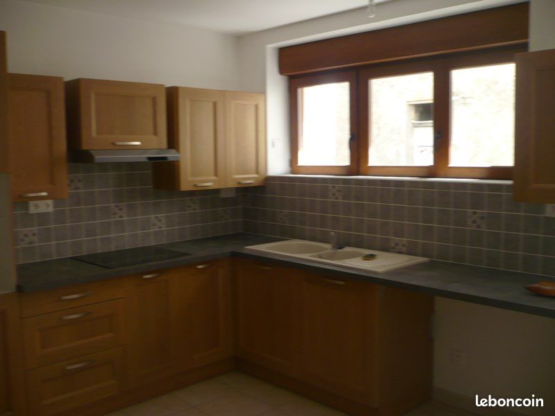 Maison 4 pièces 75 m² · à Ouveillan · 75 m² · 710 €/mois