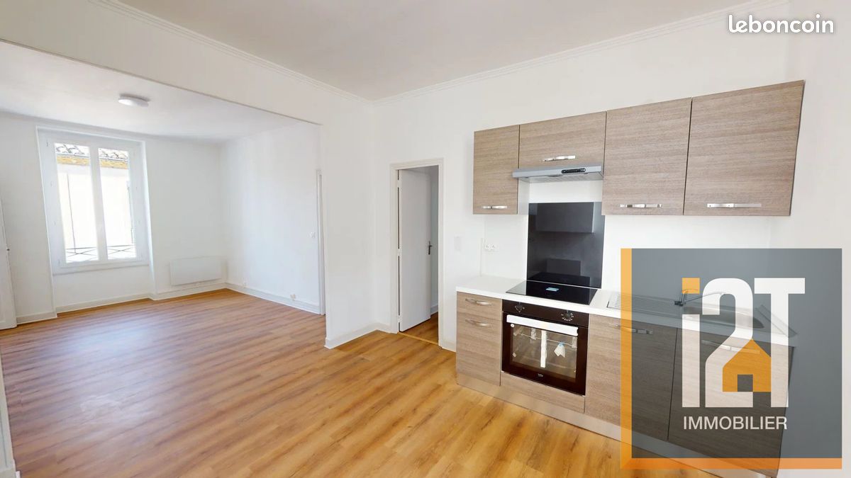 Appartement 4 pièces 70 m² · à Nîmes · 70 m² · 895 €
