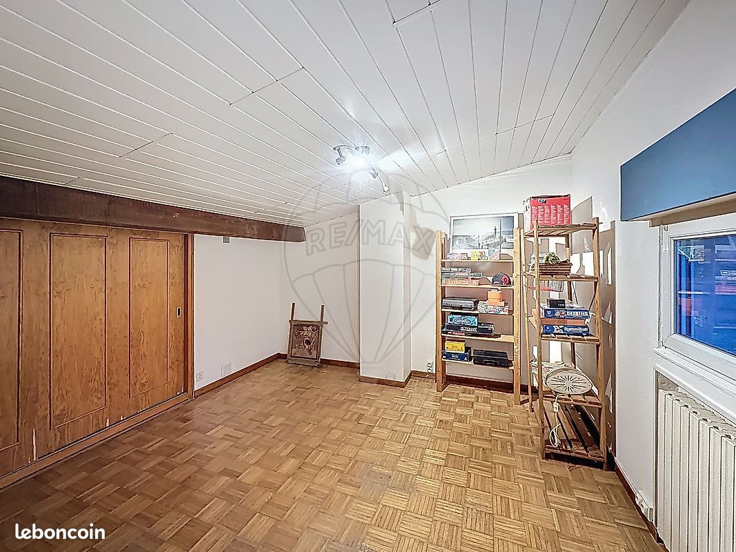 Maison 9 pièces 200 m² (image 13)