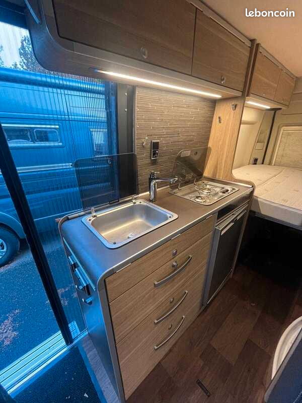 Fourgon toit relevable Hymer Grand Canyon - 4 places Couchage (image 4)