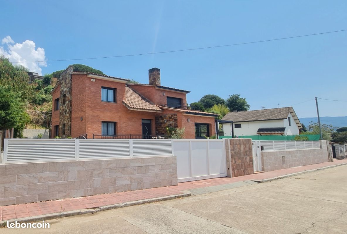 Maison 10 pièces 216 m² · à Sète · 216 m² · 665 000 €