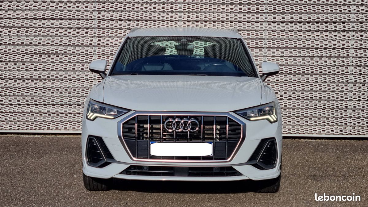 AUDI Q3 45 TFSIe 245 ch S tronic 6 S line (image 2)