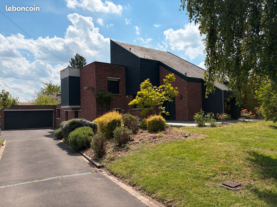 Maison 7 pièces 192 m² · à Quiéry-la-Motte · 192 m² · 410 000 €